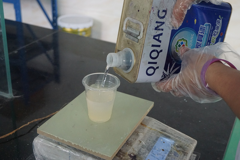 漆強QU-3003 PU特清透明底漆精確調配