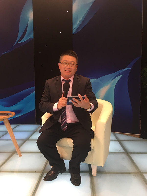 漆強化工總經理張文在牛商論道直播現場